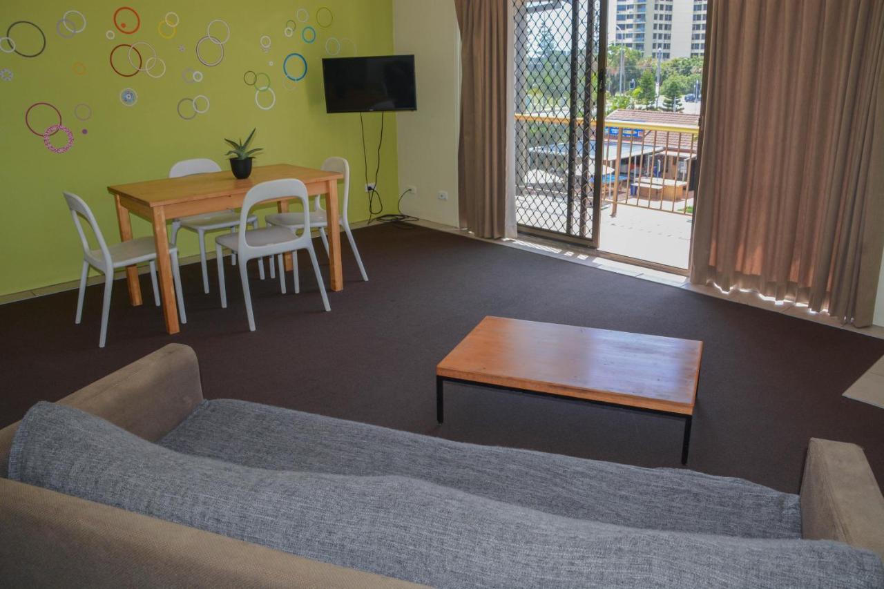 Maxmee Backpackers Resort Gold Coast Eksteriør billede